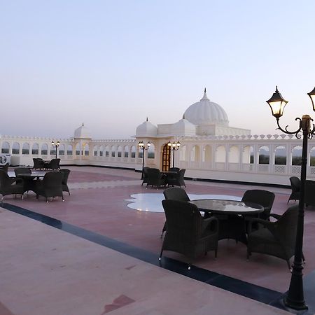 Laxmi Palace Heritage Hotel Dausa Extérieur photo