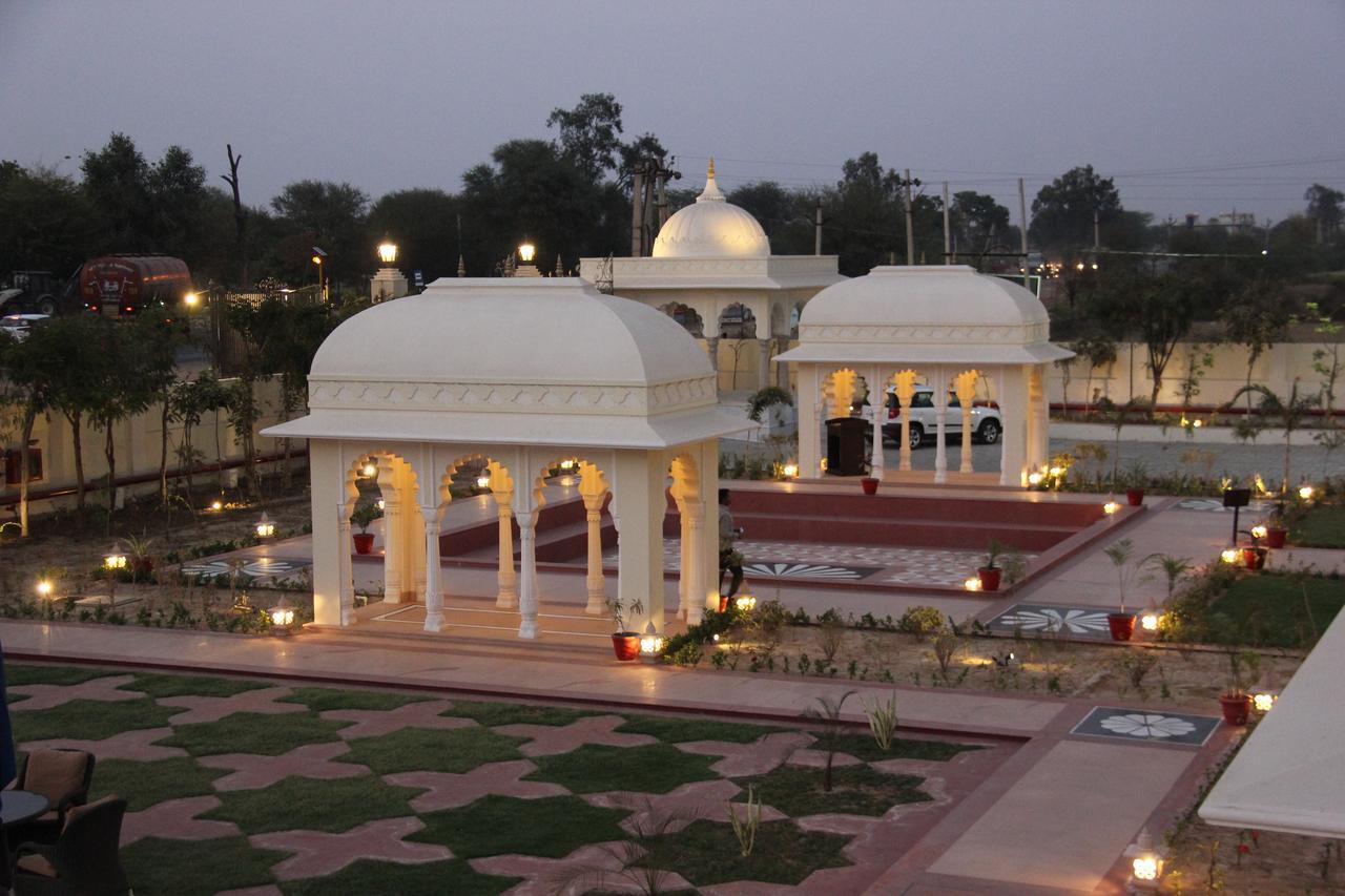 Laxmi Palace Heritage Hotel Dausa Extérieur photo