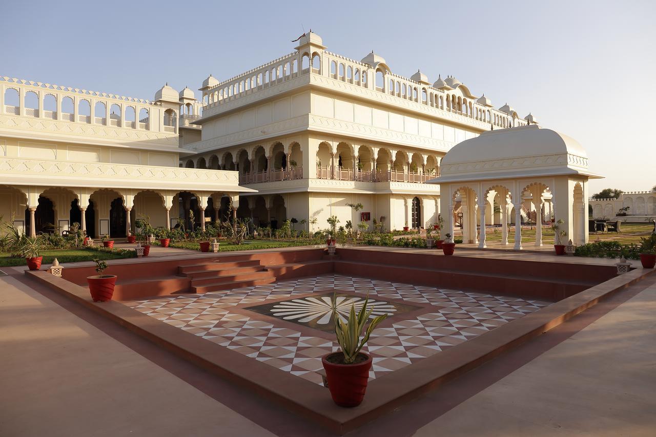 Laxmi Palace Heritage Hotel Dausa Extérieur photo
